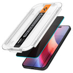 Folie de sticlă privacy Spigen Glas.tR EZ Fit pentru iPhone 15 / 16 – imagine 5