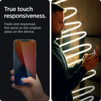 Folie de sticlă privacy Spigen Glas.tR Slim pentru iPhone 13 / 13 Pro / 14 / 16e / 17e – imagine 5