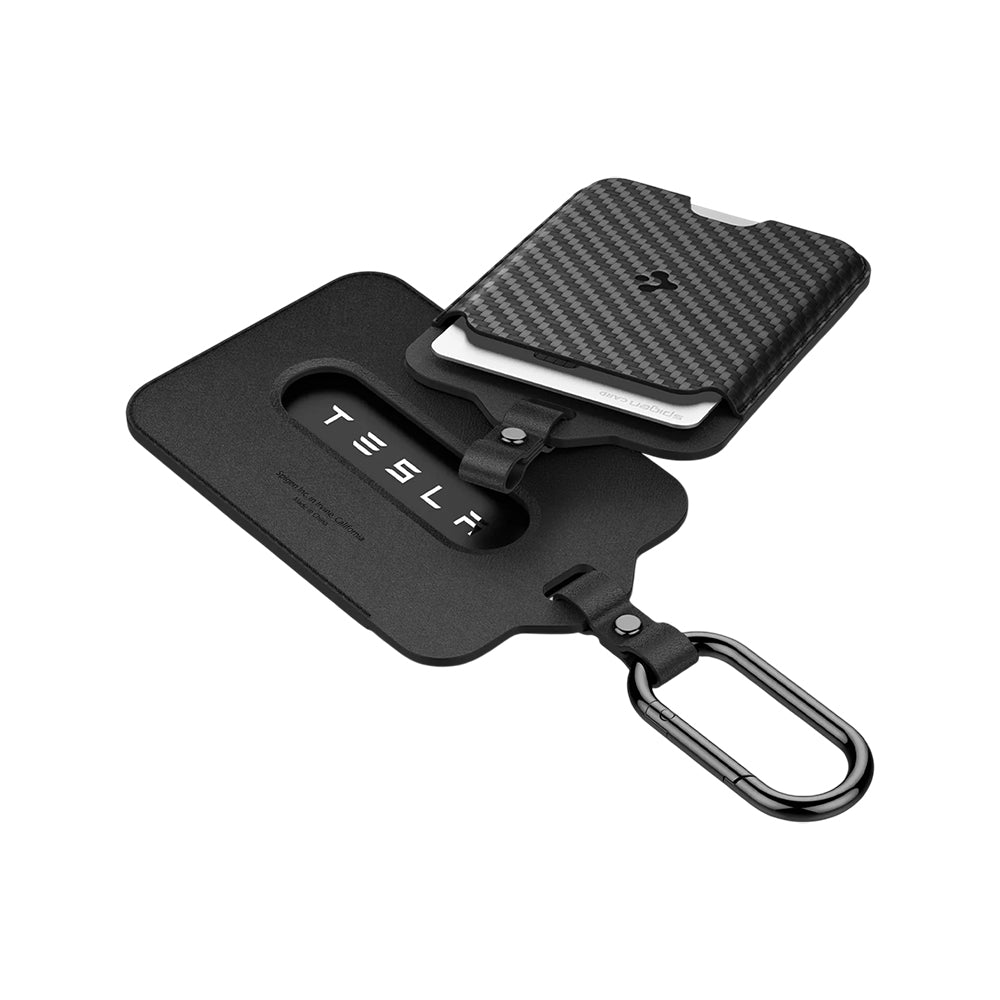 Set 2 huse card-cheie Tesla Spigen aspect carbon – imagine 3