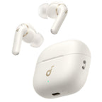 Căști Anker Soundcore P42i albe și carcasa închisă, cu port USB-C vizibil