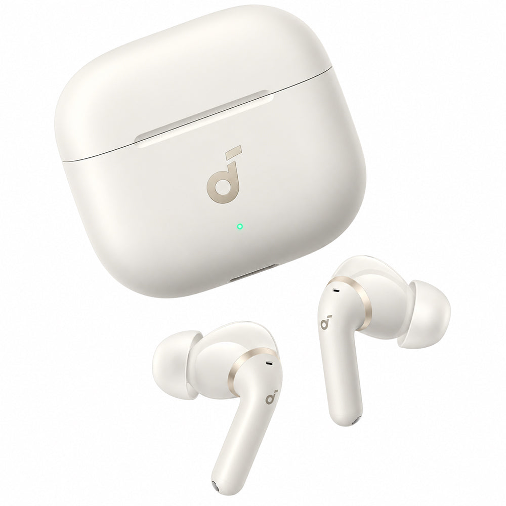 Perechea de căști Soundcore P42i albe lângă carcasa închisă